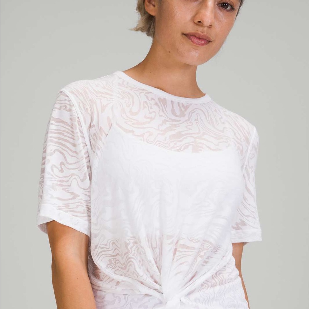 Lululemon sheet swirl top